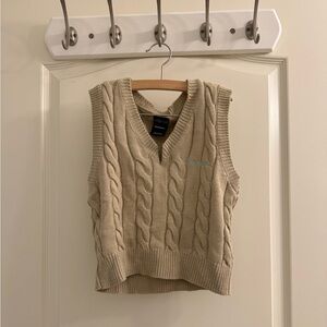UO iets frans collar cut sweat vest